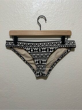 J.Crew Geometric Black & White Swim Bottoms Size Small Mid Rise